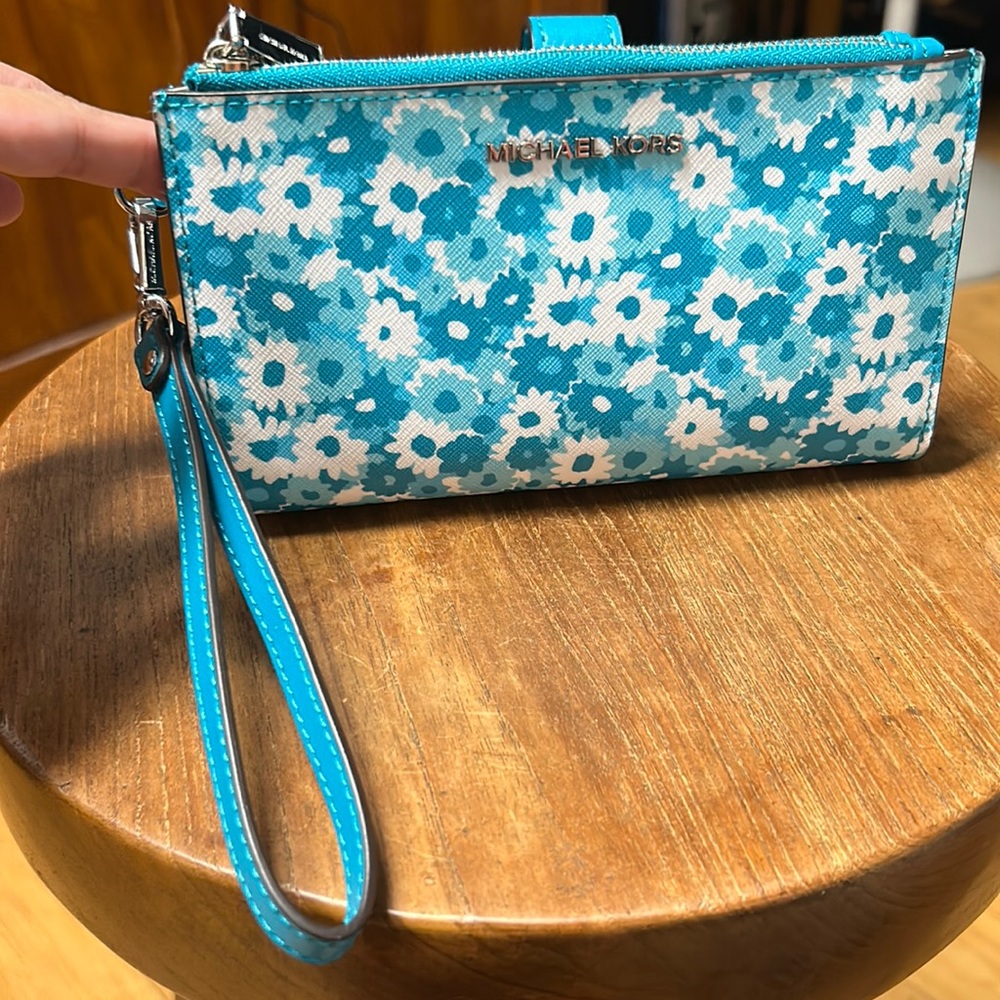 Michael Kors wallet